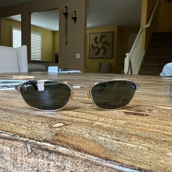 Ray-Ban silver Frame Sunglasses with Dark Lenses - Picture 5 of 12